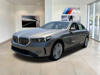 2024 BMW 5 Series 530i