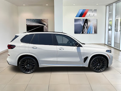 2025 BMW X5 M60i