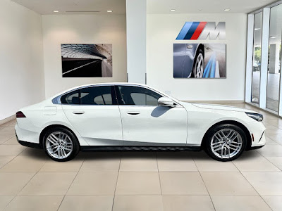 2024 BMW 5 Series 530i