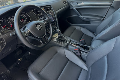 2018 Volkswagen Golf TSI SE 4-Door