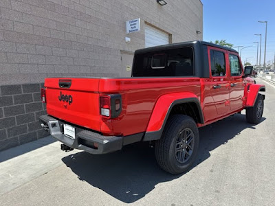 2024 Jeep Gladiator