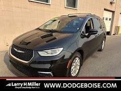 2022 Chrysler Pacifica Touring L BEST DEAL AROUND!
