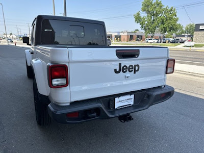 2024 Jeep Gladiator