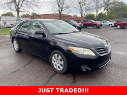 2011 Toyota Camry LE FWD