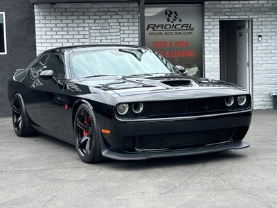 2015 Dodge Challenger SRT Hellcat RWD