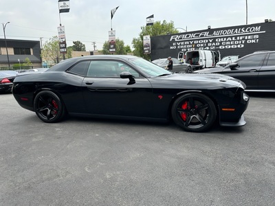 2015 Dodge Challenger SRT Hellcat RWD