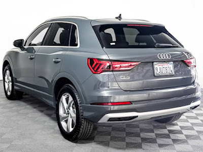 2022 Audi Q3 Premium