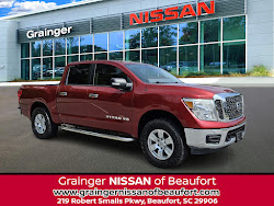 2018 Nissan Titan SV 4x4 Crew Cab