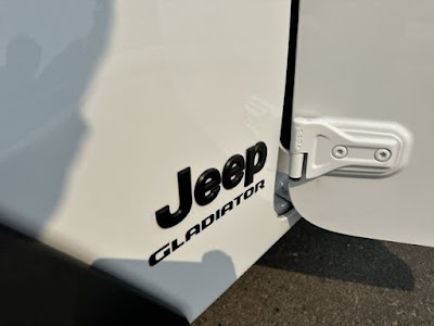 2020 Jeep Gladiator Sport