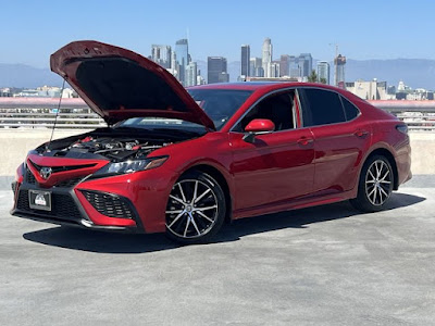 2024 Toyota camry se