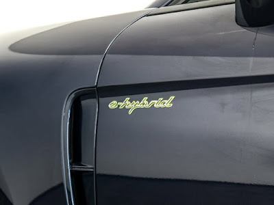 2023 Porsche Panamera 4 E-Hybrid Platinum Edition