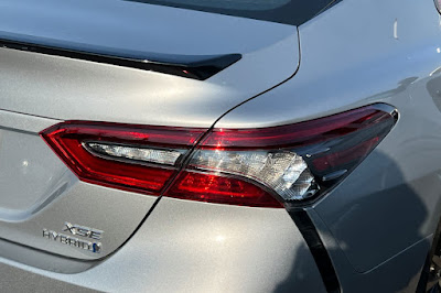 2021 Toyota Camry Hybrid XSE