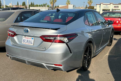 2021 Toyota Camry Hybrid XSE