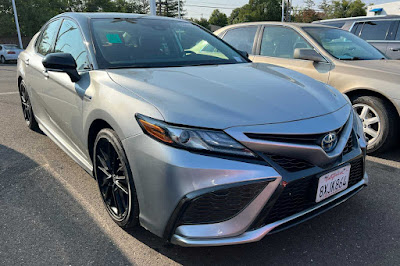 2021 Toyota Camry Hybrid XSE