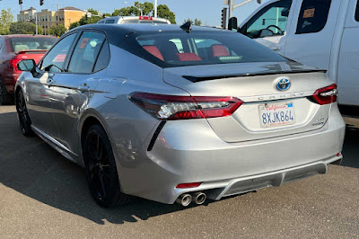 2021 Toyota Camry Hybrid XSE