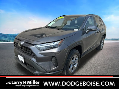 2022 Toyota RAV4 XLE AWD! ONE OWNER!