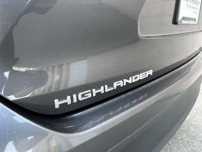 2023 Toyota Highlander XLE AWD! ONE OWNER!