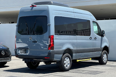 2024 Mercedes-Benz Sprinter 2500 Passenger 144 WB