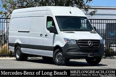 2024 Mercedes-Benz Sprinter 3500 Cargo 170 WB