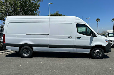 2024 Mercedes-Benz Sprinter 3500 Cargo 170 WB