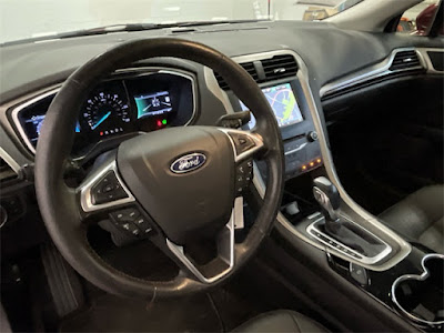 2015 Ford Fusion Hybrid SE