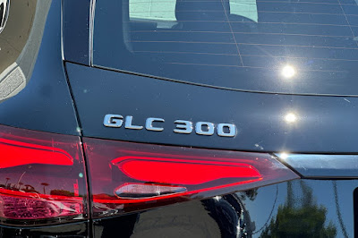 2024 Mercedes-Benz GLC GLC 300