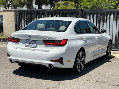 2022 BMW 3 Series 330e