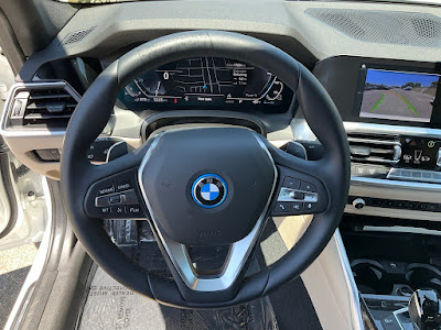 2022 BMW 3 Series 330e