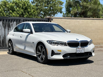 2022 BMW 3 Series 330e