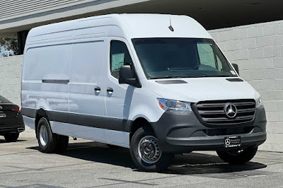 2024 Mercedes-Benz Sprinter 3500 Cargo 170 WB