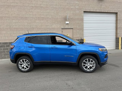 2024 Jeep Compass Latitude Lux