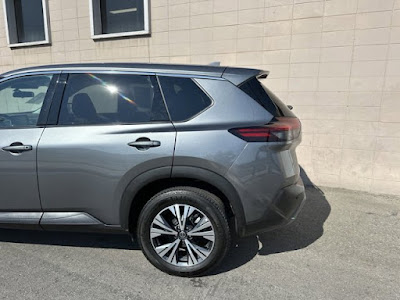 2021 Nissan Rogue SV AWD! LOW MILES!