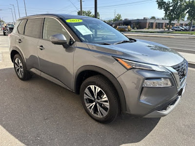 2021 Nissan Rogue SV AWD! LOW MILES!