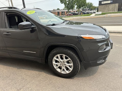 2016 Jeep Cherokee Sport 4WD! LOW MILES!