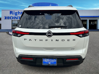 2023 Nissan Pathfinder SV