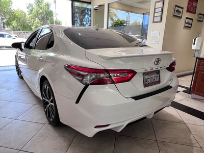 2019 Toyota Camry SE