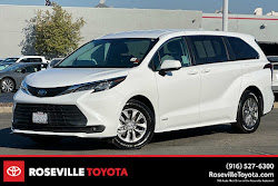 2021 Toyota Sienna LE