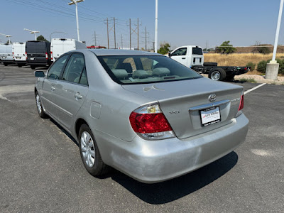 2005 Toyota Camry LE