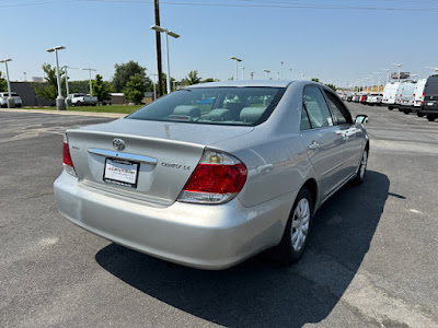 2005 Toyota Camry LE