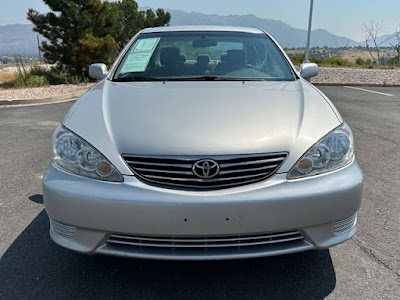 2005 Toyota Camry LE