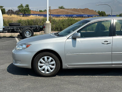 2005 Toyota Camry LE