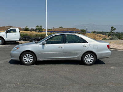 2005 Toyota Camry LE