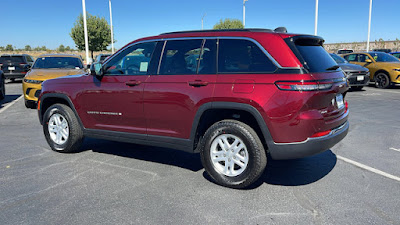 2024 Jeep Grand Cherokee Laredo