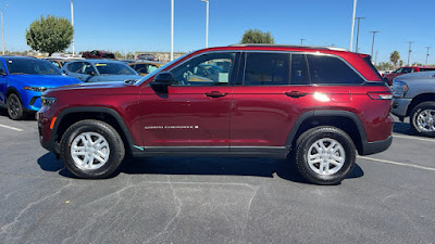 2024 Jeep Grand Cherokee Laredo