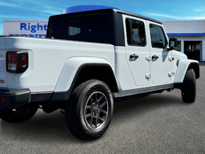 2023 Jeep Gladiator Overland