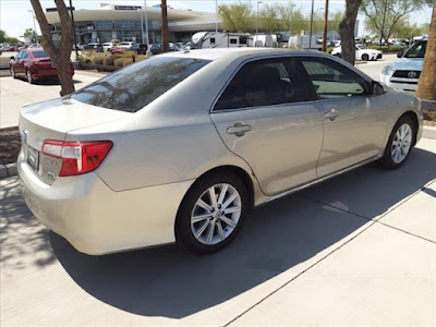 2014 Toyota Camry Hybrid LE