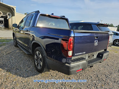 2017 Honda Ridgeline RTL-T 4x2 Crew Cab 5.3 Bed