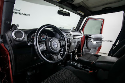 2012 Jeep Wrangler Unlimited Sahara