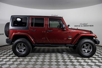 2012 Jeep Wrangler Unlimited Sahara