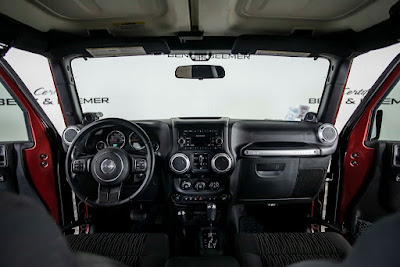 2012 Jeep Wrangler Unlimited Sahara